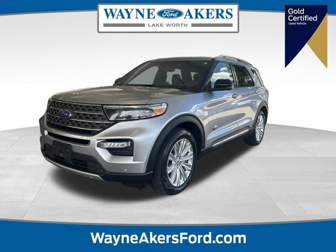 Used 2022 Ford Explorer King Ranch image 1