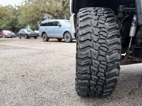 Used 2022 Chevrolet Silverado 3500 High Country w/ LPO, Hitch Package image 9