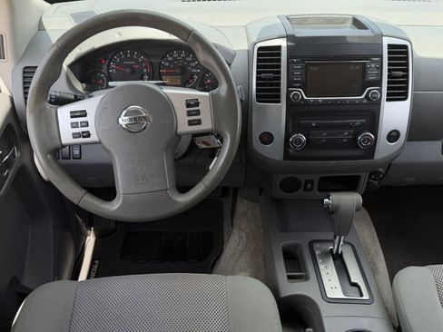 Used 2017 Nissan Frontier SV RWD image 13