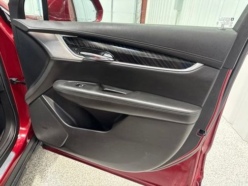 Used 2020 Cadillac XT6 Premium Luxury AWD/4WD image 16