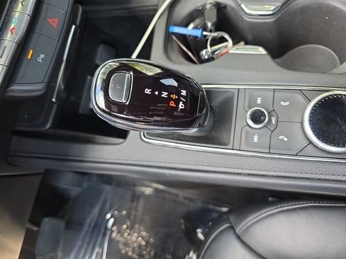 Used 2023 Cadillac XT4 Premium Luxury AWD/4WD image 22