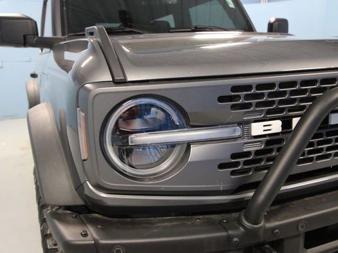 Used 2023 Ford Bronco Badlands image 34