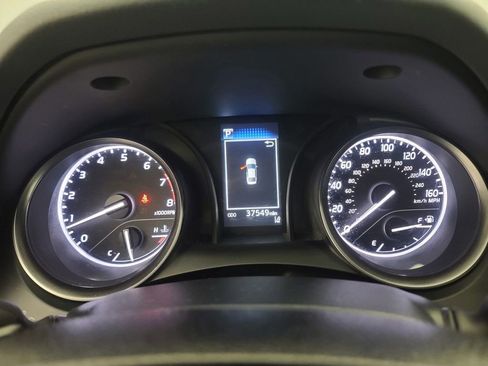 Used 2024 Toyota Camry SE image 27