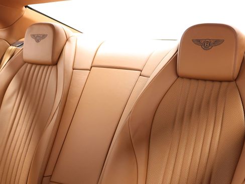 Used 2016 Bentley Continental GT image 44