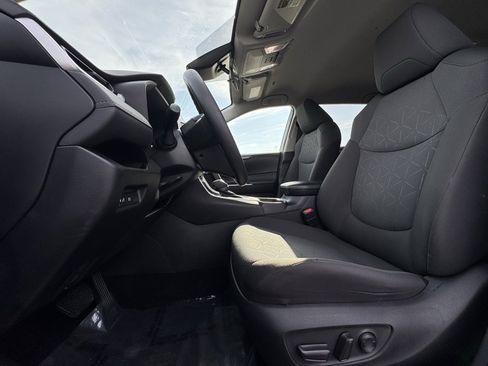 Used 2024 Toyota RAV4 XLE image 18