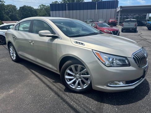 Used 2014 Buick LaCrosse Leather FWD image 3