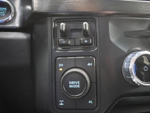 Used 2023 Ford F350 Lariat image 49