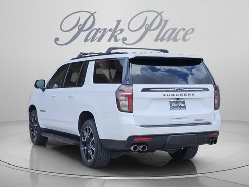 Used 2023 Chevrolet Suburban RST w/ Sport Performance Package AWD/4WD image 3