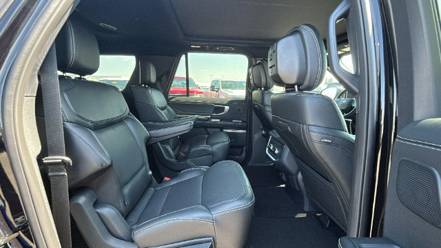 New 2027 Ford Expedition Max Platinum w/ Stealth Performance Package AWD/4WD image 13