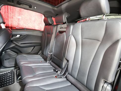 Used 2018 Audi Q7 3.0T Premium Plus w/ Premium Plus Package AWD/4WD image 14