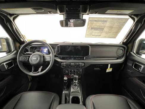 New 2025 Jeep Gladiator Rubicon AWD/4WD image 9