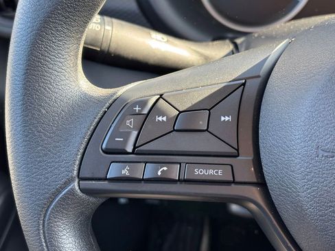 Used 2025 Nissan Kicks Play S image 22