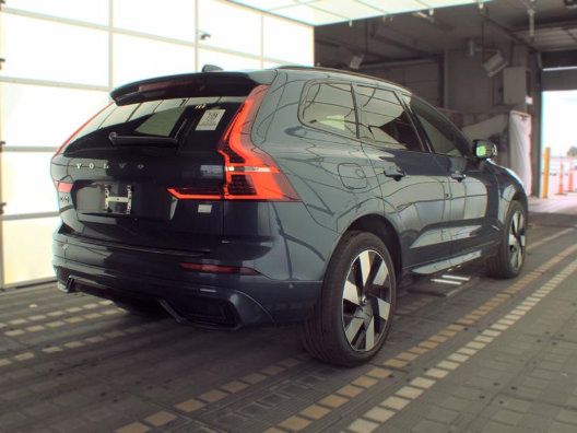 Used 2024 Volvo XC60 T8 Plus AWD/4WD image 2
