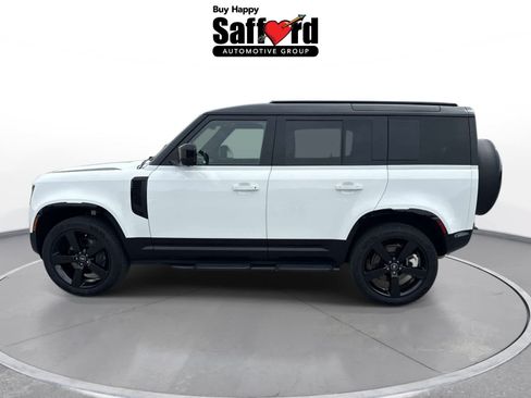 Used 2025 Land Rover Defender 110 X-Dynamic SE AWD/4WD image 9