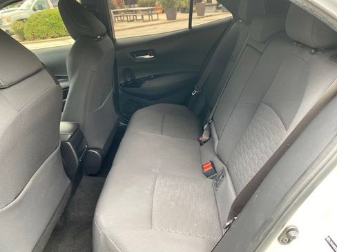 Used 2019 Toyota Corolla SE w/ SE Option Package FWD image 18