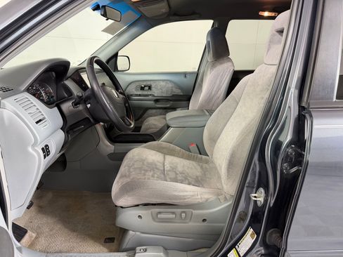 Used 2005 Honda Pilot EX image 5