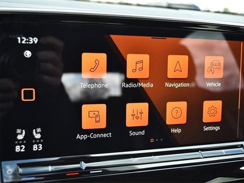 New 2026 Volkswagen Atlas Peak Edition image 14