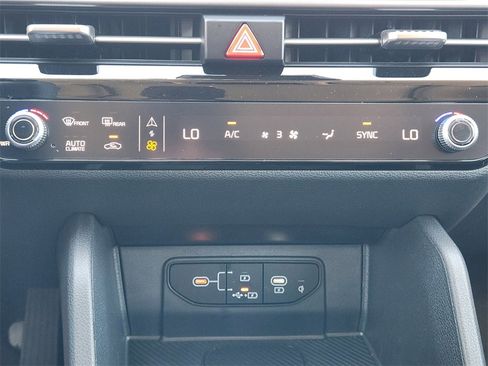 New 2026 Kia Sportage SX image 14