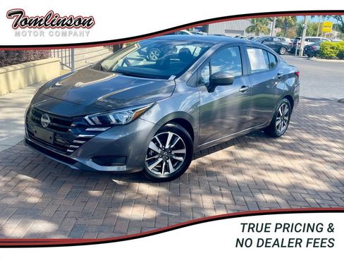 Used 2023 Nissan Versa SV image 1
