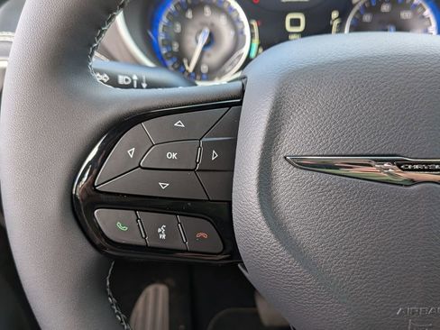 New 2026 Chrysler Pacifica Select w/ S Appearance Package image 20