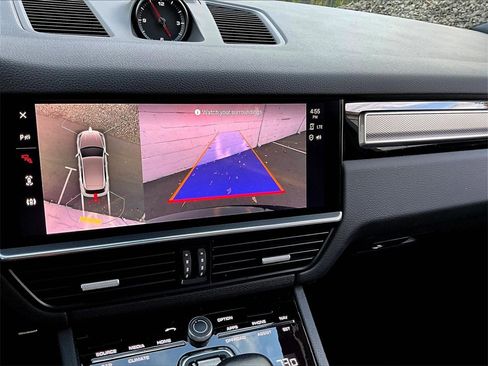 Certified 2023 Porsche Cayenne S Platinum image 26