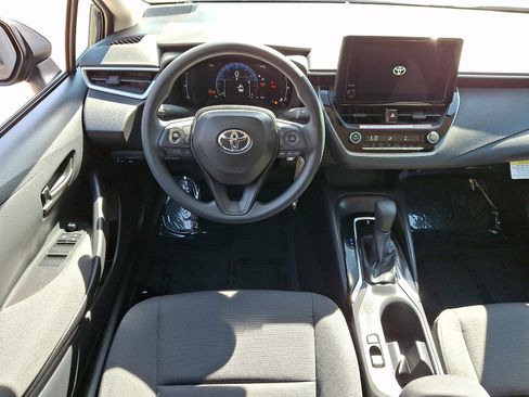 Used 2026 Toyota Corolla LE image 11