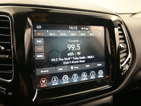 Used 2019 Jeep Compass Limited image 21