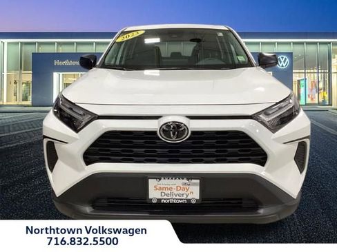 Used 2023 Toyota RAV4 LE AWD/4WD image 1