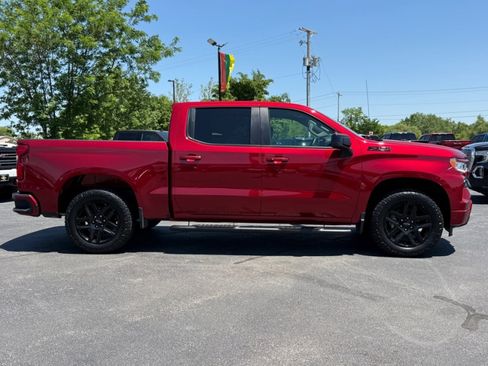 Used 2023 Chevrolet Silverado 1500 RST w/ Z71 Off-Road Package AWD/4WD image 9