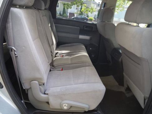 Used 2008 Toyota Sequoia SR5 image 29