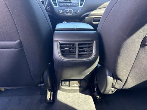 Used 2016 Chevrolet Malibu LT image 22