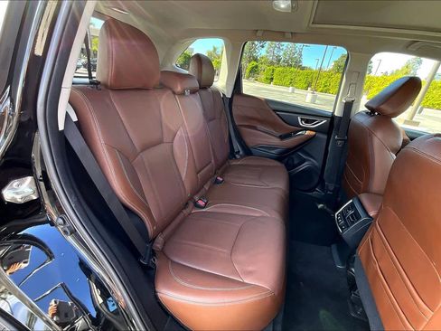 Used 2019 Subaru Forester Touring image 19