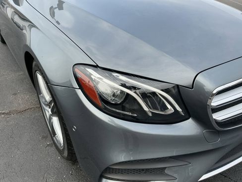 Used 2017 Mercedes-Benz E 300 4MATIC image 28