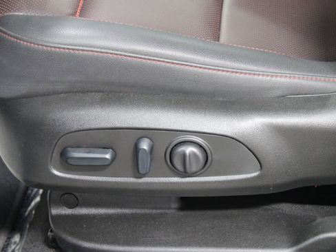 Used 2025 Chevrolet Blazer RS image 19