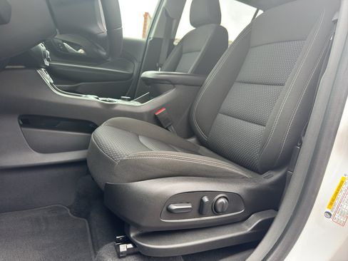 Used 2022 GMC Terrain SLE w/ Driver Convenience Package FWD image 20