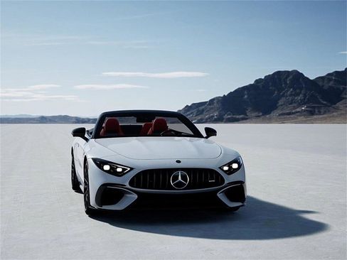 New 2026 Mercedes-Benz SL 63 AMG 4MATIC image 8