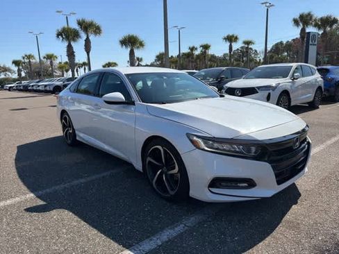 Used 2018 Honda Accord Sport image 3