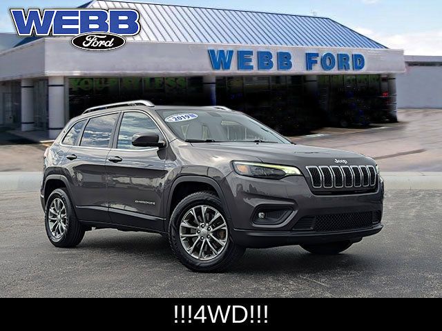 Used 2019 Jeep Cherokee Latitude Plus w/ Cold Weather Group AWD/4WD image 1