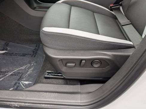 New 2025 Buick Envision Sport Touring image 23