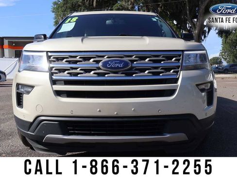 Used 2018 Ford Explorer XLT w/ Equipment Group 202A AWD/4WD image 10