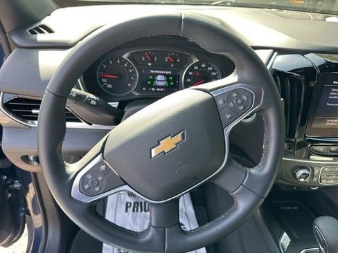Used 2023 Chevrolet Traverse LT AWD/4WD image 17