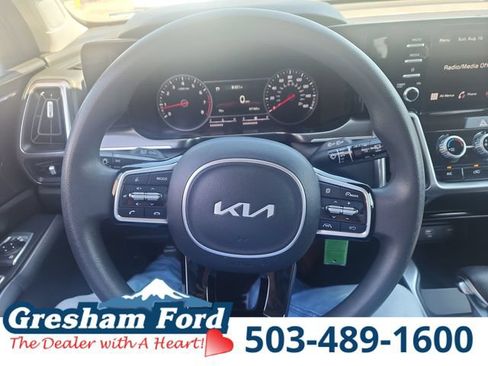 Used 2023 Kia Sorento LX AWD/4WD image 20
