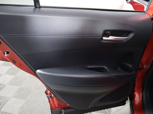 Used 2025 Toyota Corolla Cross XLE image 22