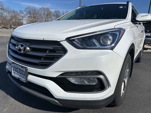Used 2018 Hyundai Santa Fe Sport image 3