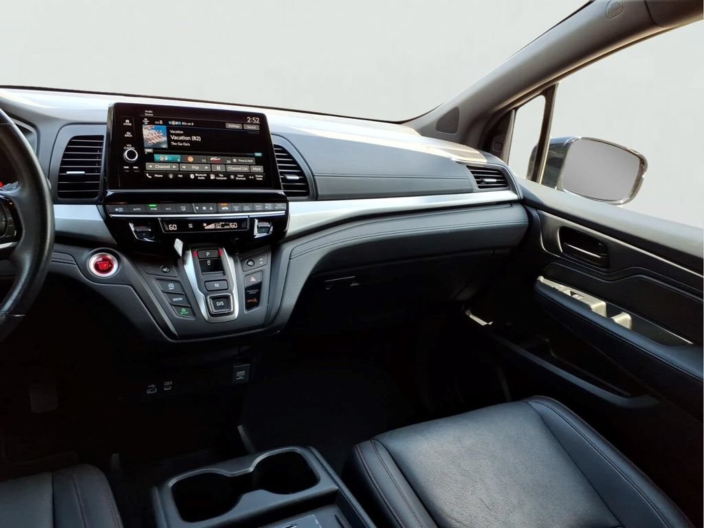 Used 2025 Honda Odyssey Sport-L image 24