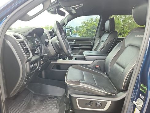 Used 2024 RAM 1500 Laramie AWD/4WD image 15