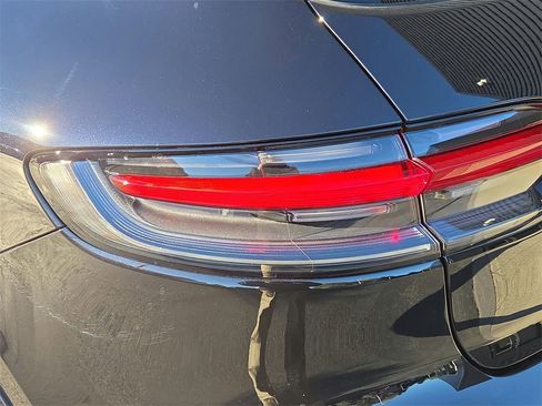 New 2026 Porsche Macan S image 26