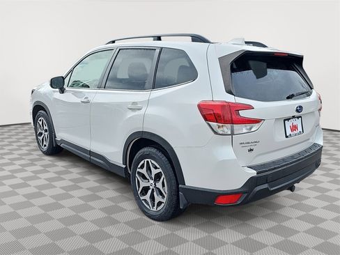 Certified 2021 Subaru Forester Premium image 7