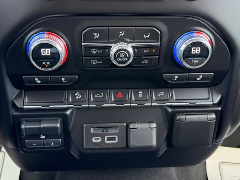 Used 2023 GMC Sierra 2500 SLE w/ SLE Value Package; image 28