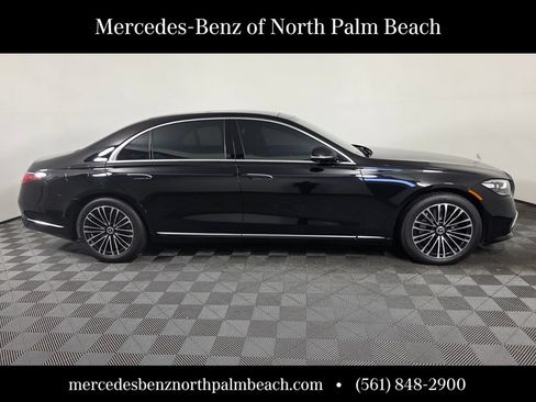 Certified 2023 Mercedes-Benz S 580e 4MATIC Sedan image 7